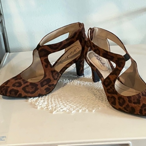 Life Stride Soft System Flex Giovanna 2 Animal Print Women’s Pump Size 9.5 Wide - Picture 5 of 8